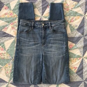 Size 4 extra long American Eagle skinny jeans